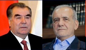 Iranian president congratulates Tajikistani counterpart on Independence Day