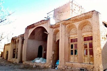 Restoration work begins on ​​​​​Eslami Nodoushan’s house