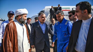 Oil minister visits Kharg to check oil installations security