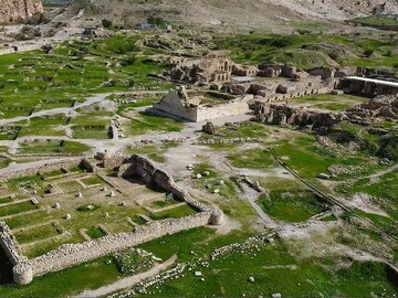 Archaeological work sheds new light on Anahita Temple in western Iran