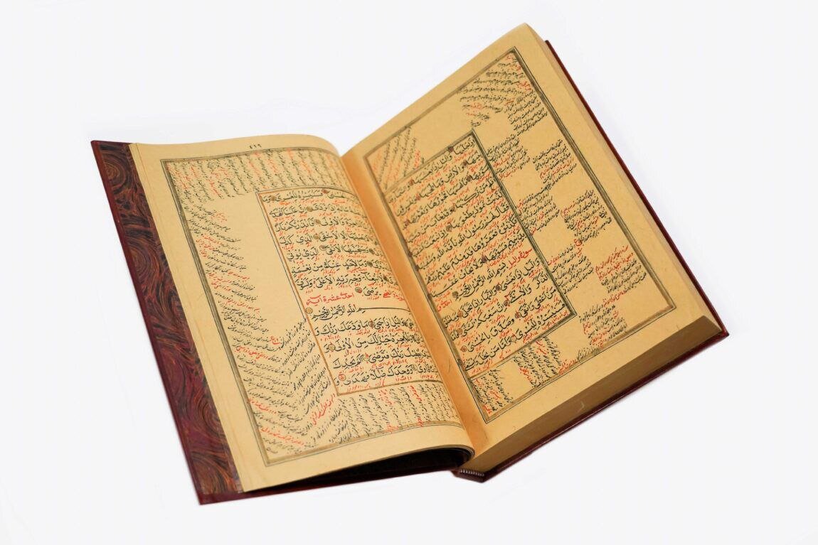 Quranic manuscripts, Persian calligraphy go on show at Kazan museum