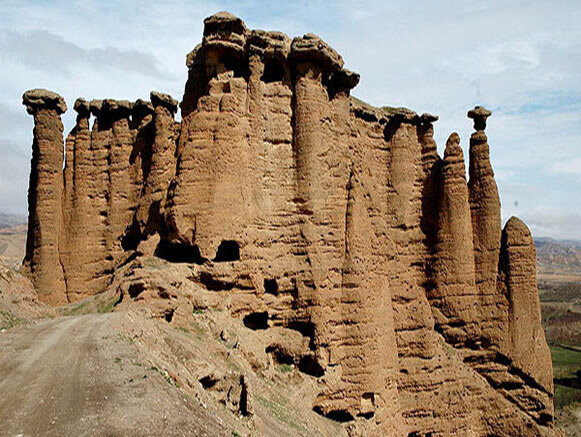 Jinn Chimney: a unique natural phenomenon in west central Iran