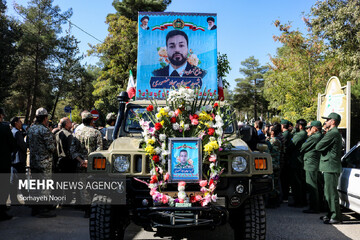 Mass funeral processions in Iran honor army officers martyred in Israeli attack