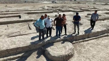 Hundreds of artifacts from Sassanian and Babylonian eras unearthed in Iraq