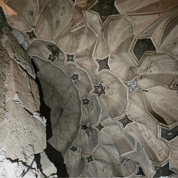 Safavid-era mihrab discovered in Isfahan mosque