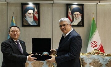 Iran calls for forming joint business council with Kazakhstan