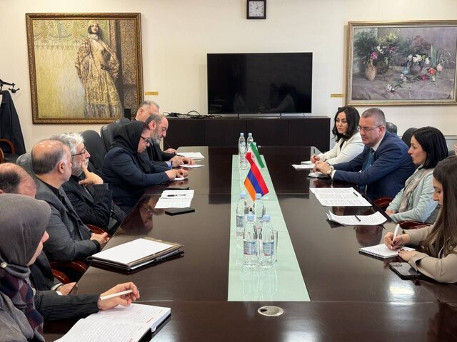 Iran, Armenia