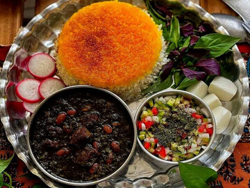 Food festival brings Persian flavors to New Delhi