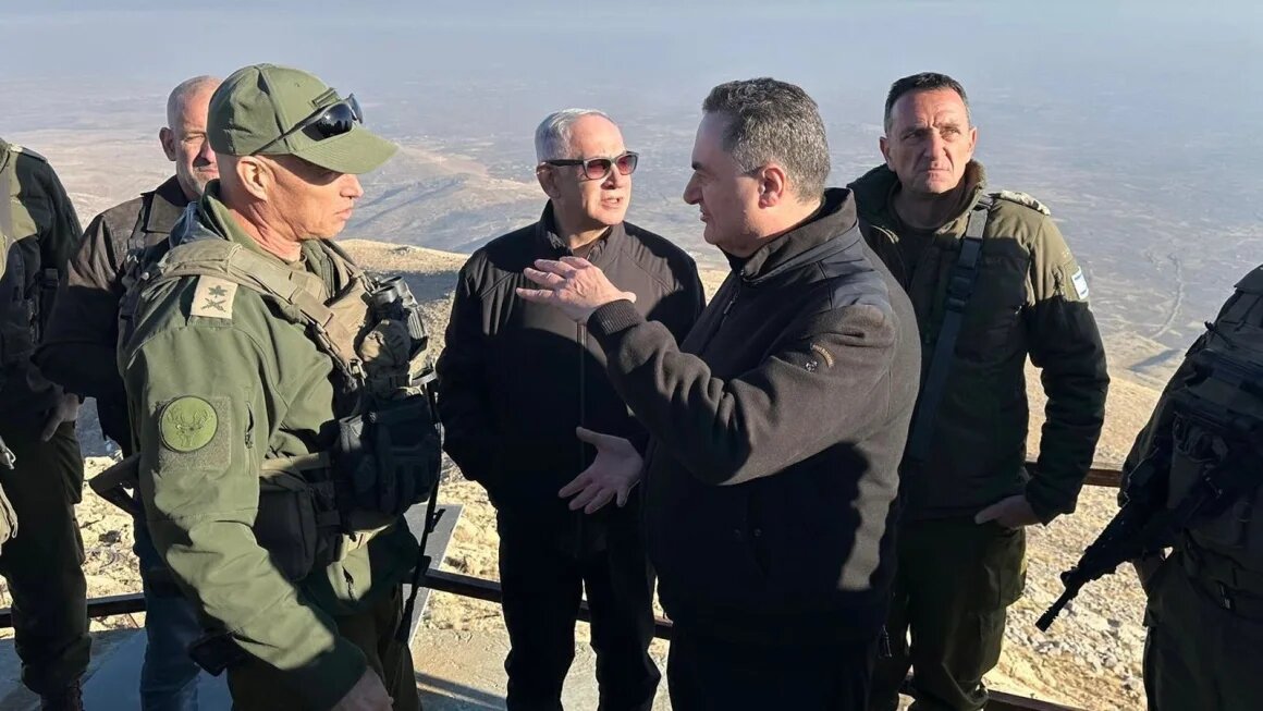 Israeli Chief of Staff Herzi Halevi, war minister Israel Katz, Prime Minister Benjamin Netanyahu, Northern Command chief Ori Gordin and Shin Bet chief Ronen Bar atop Mount Hermon on the Syrian side, December 17, 2024.