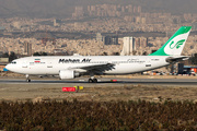 Lebanese citizens protest improper treatment of Iranian flight passengers