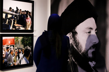 Tehran photo exhibit highlights martyr Ayatollah Hakim’s life 