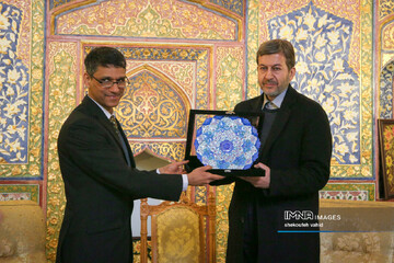 Indian ambassador meets Isfahan’s governor-general during visit to ancient city