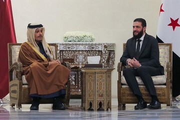 Qatar's PM meets Syria's de facto ruler in Damascus