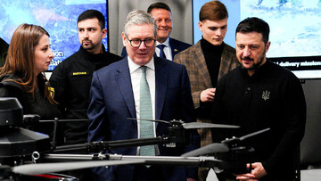 British Prime Minister Keir Starmer and Ukrainian President Volodymyr Zelensky attend a presentation of Ukrainian military drones at an undisclosed location January 16, 2025 in Kiev, Ukraine - REUTERS