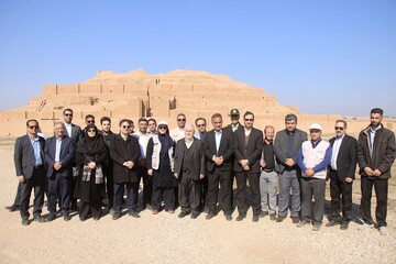 Deputy tourism minister visits UNESCO-listed Tchogha Zanbil in Khuzestan