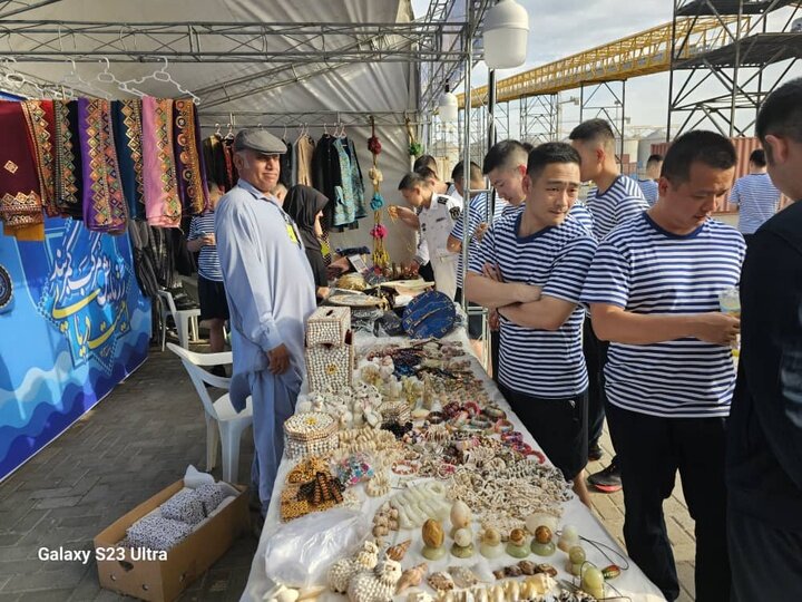 Exhibit of Iranian handicrafts on sidelines of joint naval drill with Russia and China