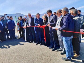 Transport minister inaugurates over 180 Km of roads in West Azarbaijan