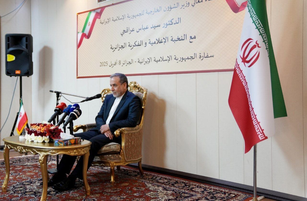 Araghchi in Algeria