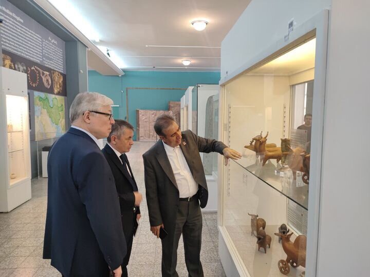Berik Abdygaliuly, Director of the National Museum of the Republic of Kazakhstan (L), visits the National Museum of Iran in Tehran on April 10, 2025, ahead of a meeting with Jebrael Nokandeh, Director of the National Museum of Iran (R).