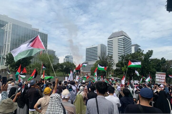 Anti war protests around the globe