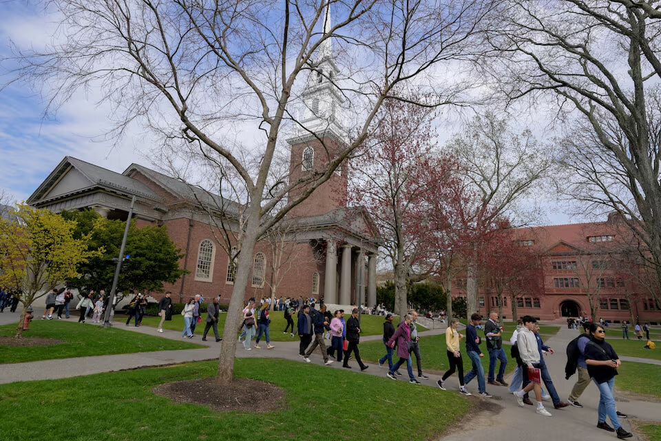 Harvard Uni sues Trump policies