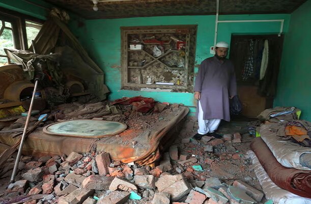 India, Pakistan clash