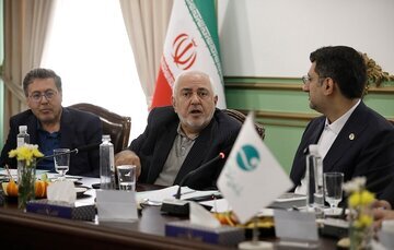 Zarif highlights Kish Island’s potential in Halal tourism