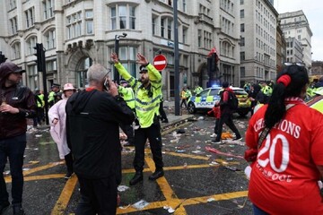 Car rams pedestrians during Liverpool FC celebration