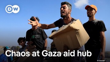 chaos in distributing food