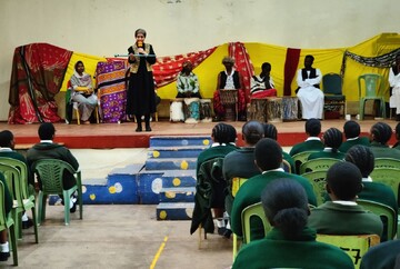 Iranian storyteller Bahareh Jahandoost performs naqqali sessions in Kenya