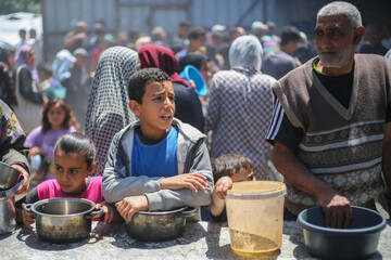 Israel uses starvation as weapon