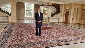 Persian carpet returned to UN library in Geneva