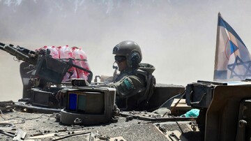 Zionists attack Gazans