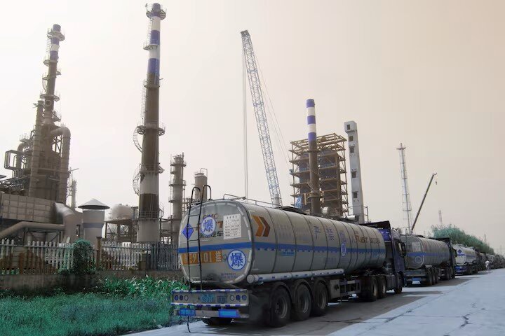 A Shandong Haiyou Petrochemical Group refinery is seen in Ju county, Shandong province, China’s independent refining hub. (Photo: REUTERS)