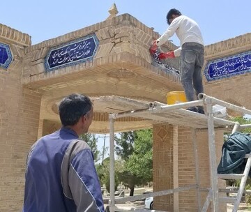 Poet Heydar Yaghma’s tomb restored