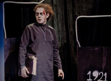 Adaptation of Mary Shelley's “Frankenstein” on stage at Tehran theater