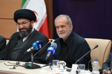 Pezeshkian inaugurates over 8,600 national housing units in one-day visit to Zanjan