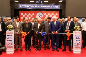 Iran's intl. distribution industry expo opens with strong private sector presence
