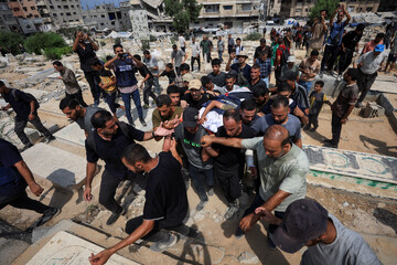 Murder of Gaza journalists sparks global outrage 