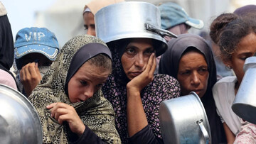 Gazans Seeking Aid