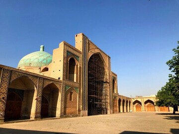 Scaffolding taken down from Qazvin Jameh Mosque after 15 years