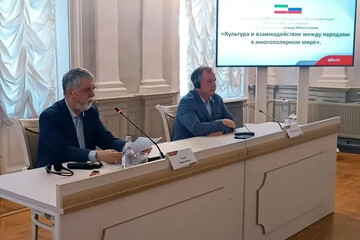 Iran’s culture minister calls for stronger Iran–Russia academic, cultural ties