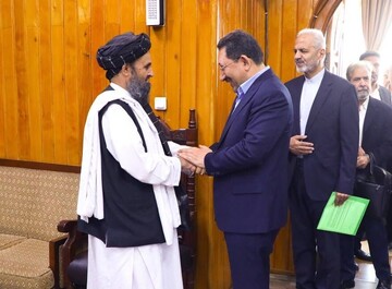 Iran’s industry minister visits Kabul to discuss trade barriers, joint projects