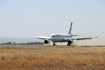 Iran, Pakistan expand flights with new air services agreement