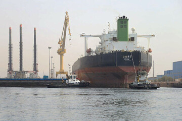 NIOC chief says Iran’s oil exports continue without interruption