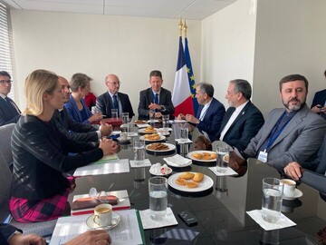 Araghchi holds high-level meetings on sanctions, Gaza, bilateral cooperation at UNGA