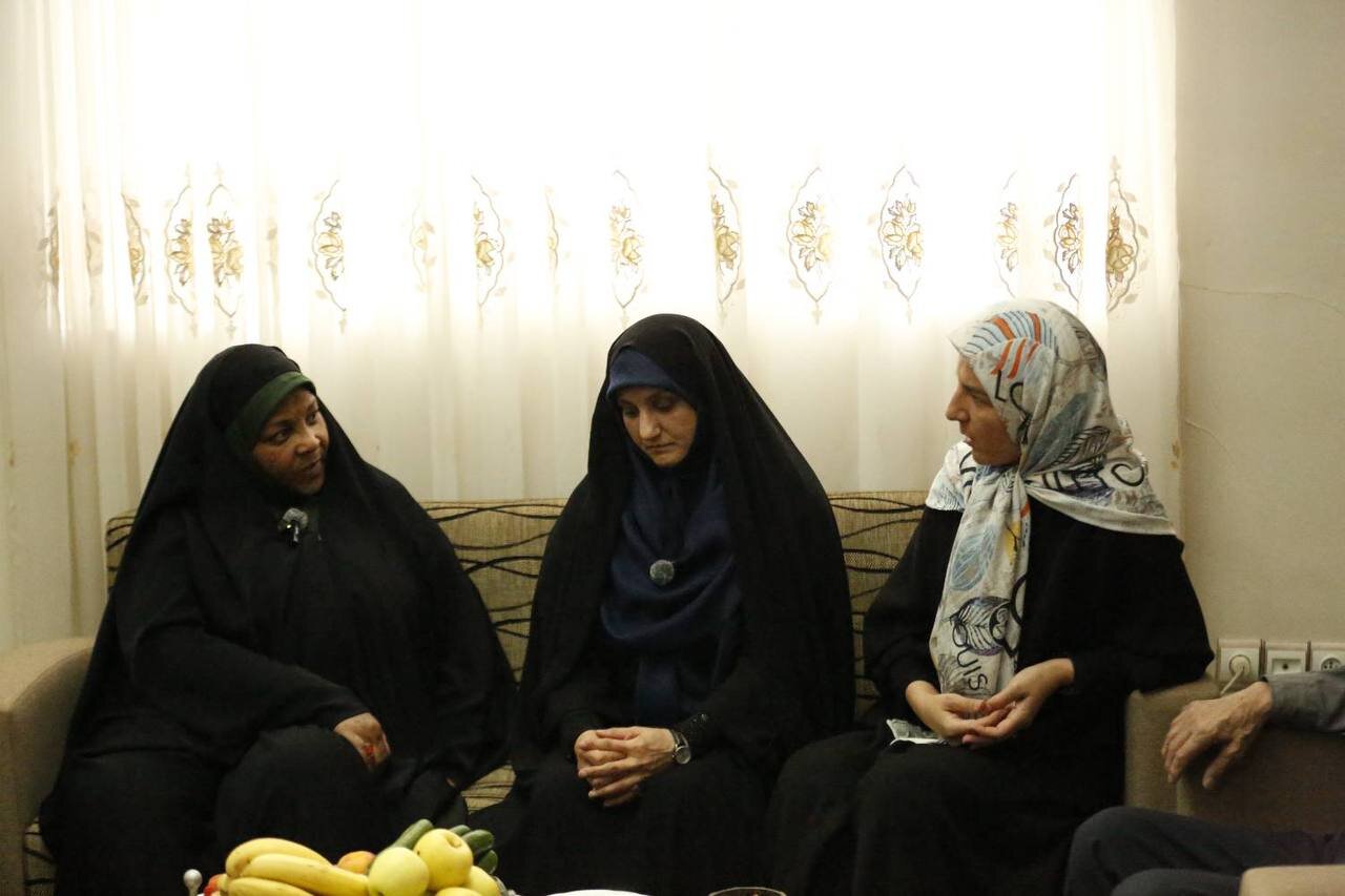Mahdieh Esfandiari
