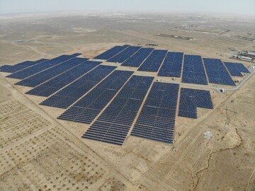 Pezeshkian inaugurates 250MW of new solar power plants across Iran