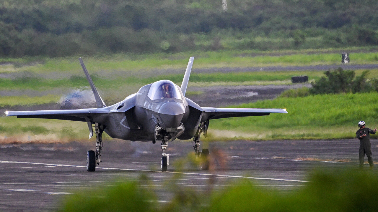 U.S. warplane