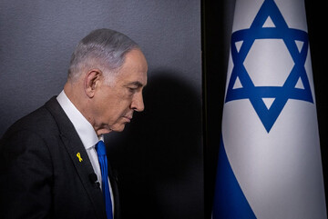 Netanyahu and a flag
